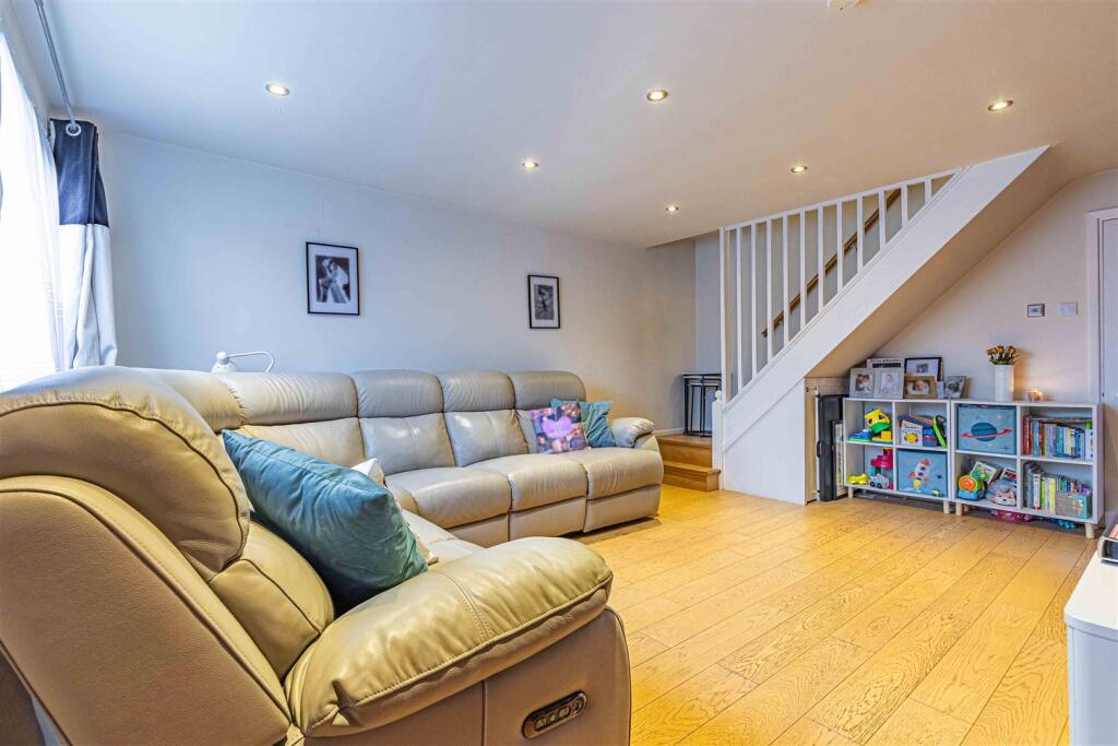 Additional image 7 of High Street, London Colney