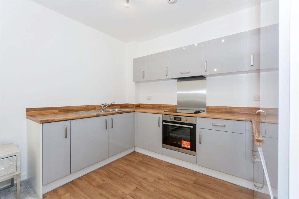 Additional image 8 of New House Farm Drive, BIRMINGHAM
