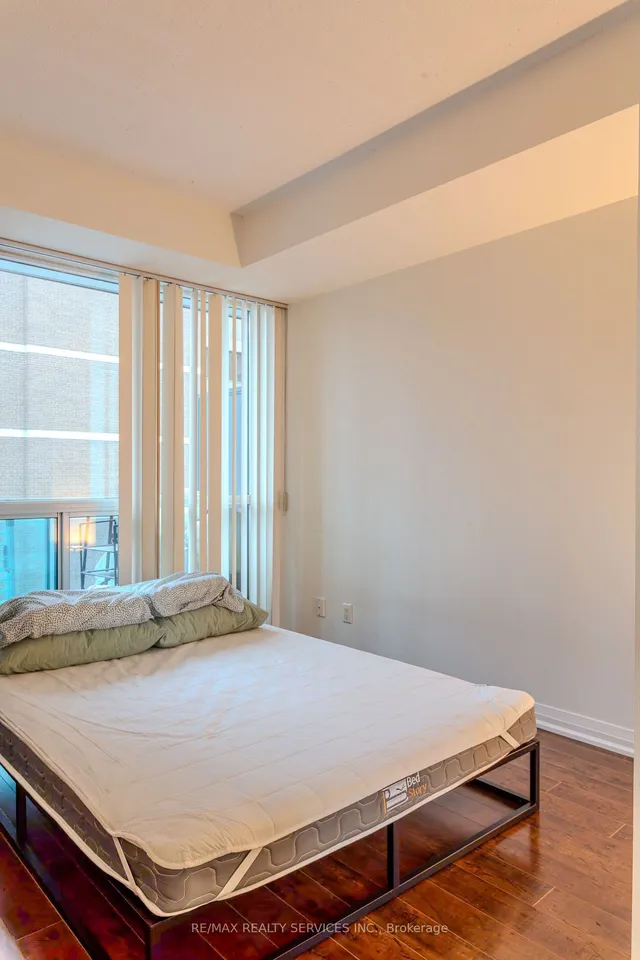 Additional image 8 of 1121 Bay St Unit 1407