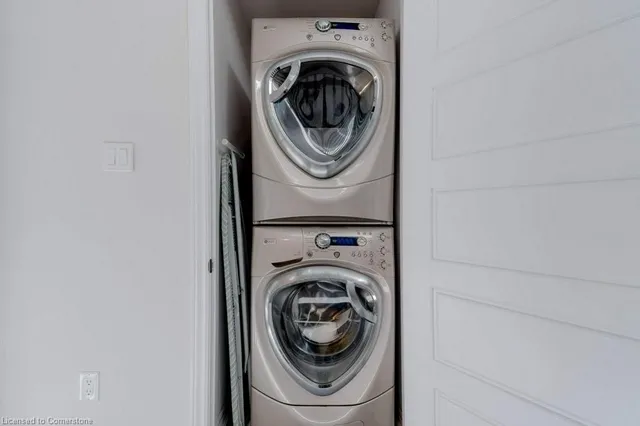 Additional image 27 of 219 Dundas St Unit 44