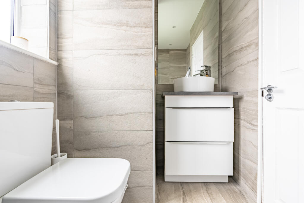 Additional image 11 of Sycamore Drive, Park Street, St. Albans, Hertfordshire, AL2