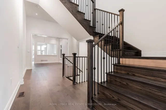 Additional image 5 of 1359 Peony Path