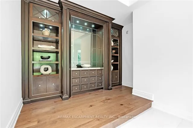 Additional image 8 of 2642 Bluffs Way