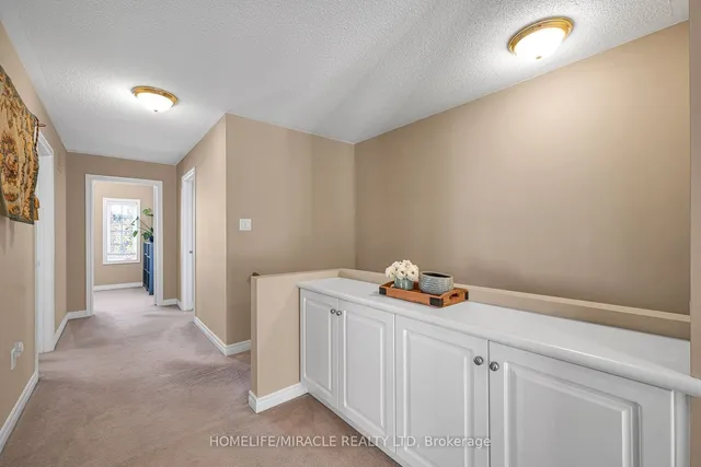 Additional image 23 of 4272 Clubview Dr