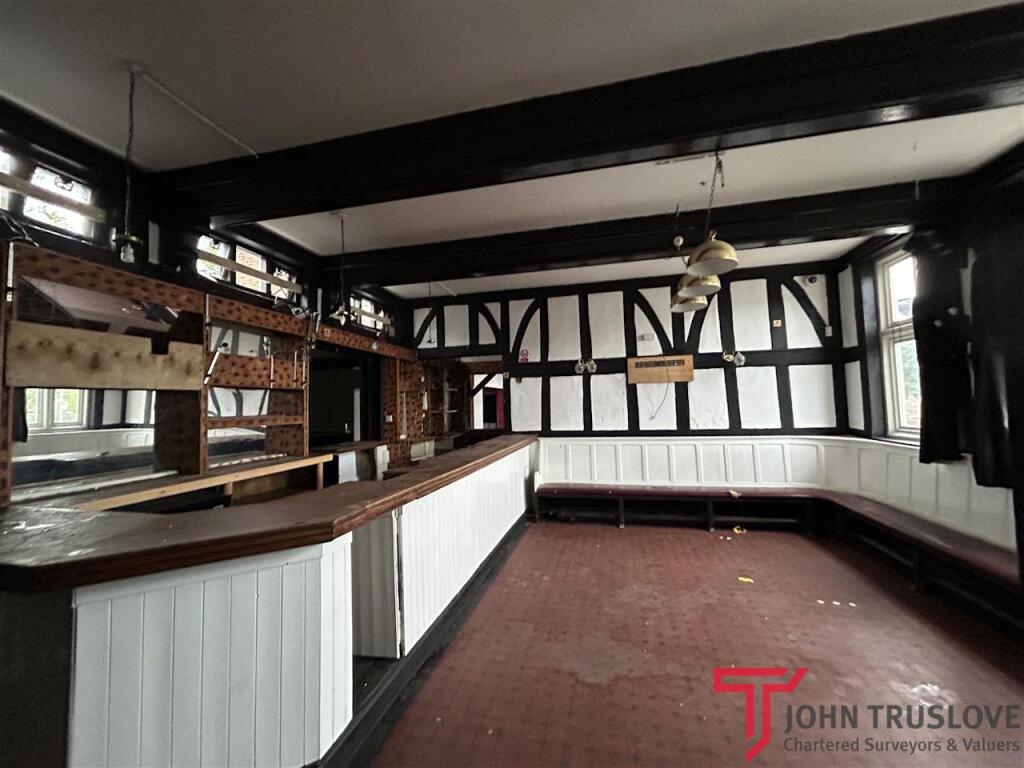 Additional image 8 of The Queen's Head, 9 Queen Street, Redditch, B98 8AY
