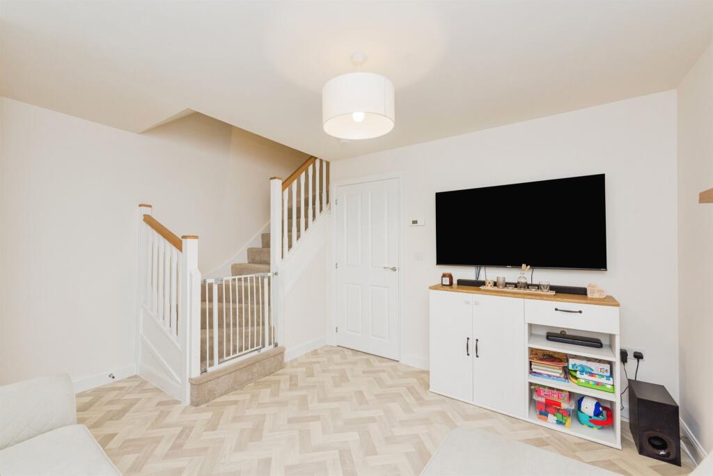 Additional image 4 of Dashwood Close, Tamworth