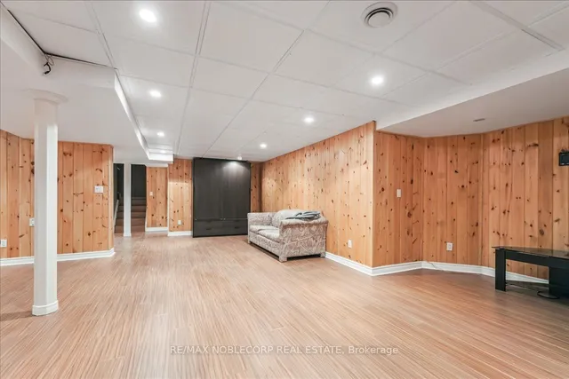 Additional image 38 of 32 Aristocrat Rd