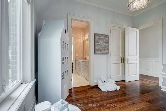 Additional image 20 of 522 Melrose Ave