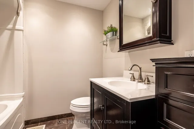 Additional image 25 of 1011 White Oak Dr Unit 1