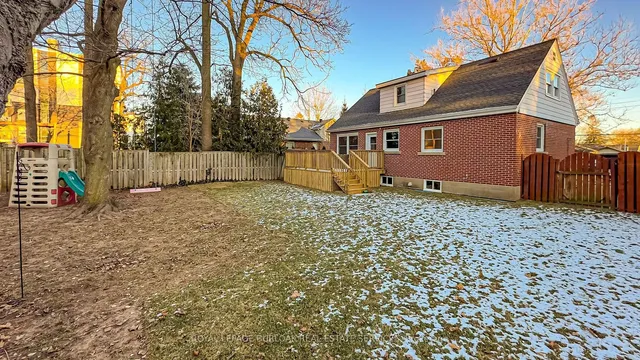 Additional image 35 of 299 Merle Ave