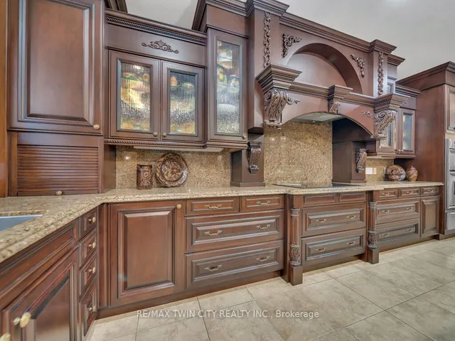 Additional image 12 of 26 Paddock Crt