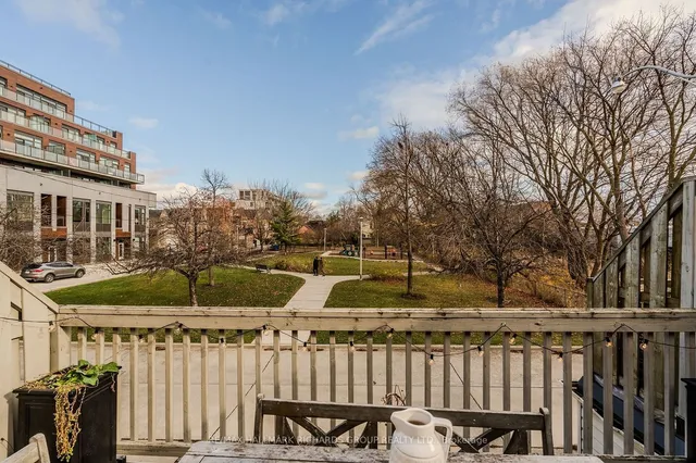 Additional image 16 of 17 Brick Crt