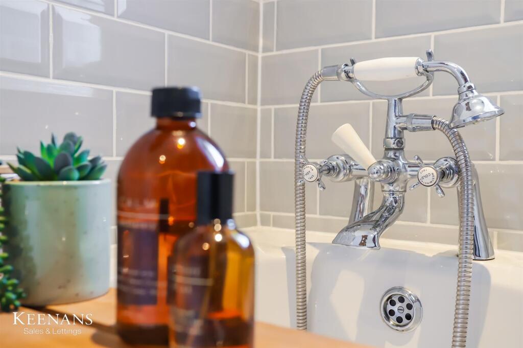 Additional image 15 of Wheatley Lane Road, Fence