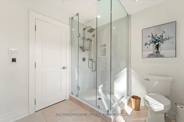 Additional image 23 of 128 Laurel Ave