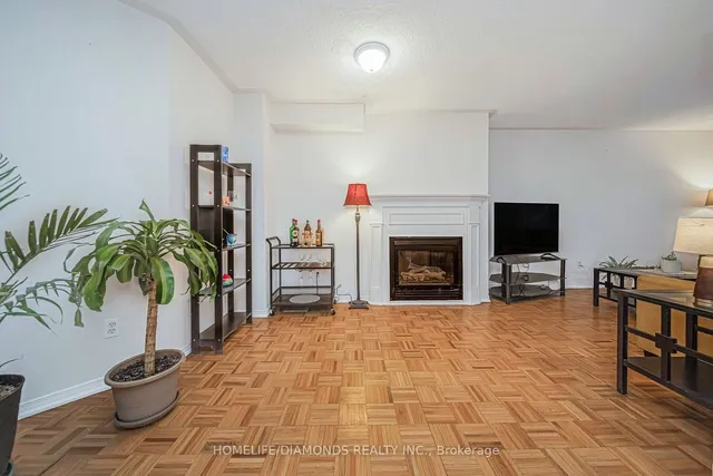 Additional image 8 of 90 MONACO Crt