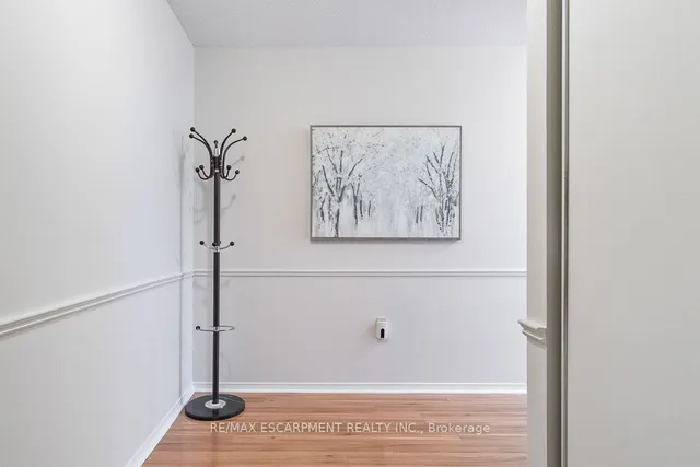 Additional image 5 of 5080 Pinedale Ave Unit 805