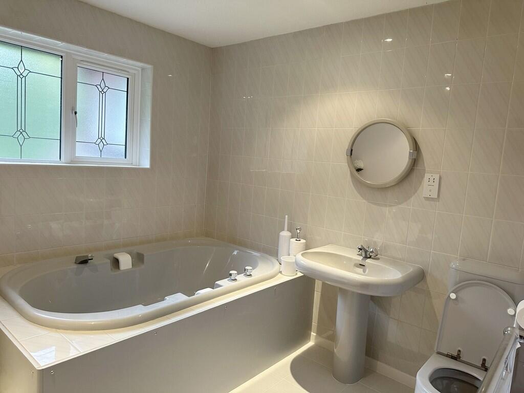 Additional image 18 of Kimpton Road, Wheathampstead