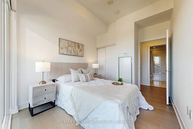 Additional image 24 of 30 Shore Breeze Dr Unit 825