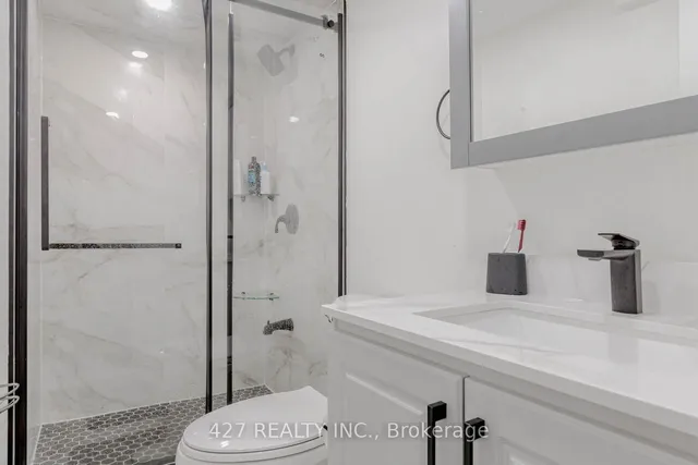 Additional image 35 of 42 Courtleigh Sq