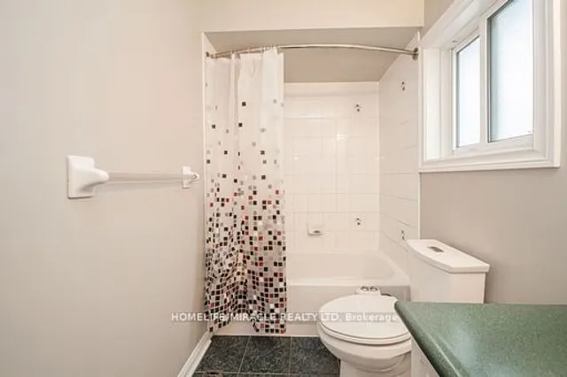 Additional image 35 of 26 National Cres