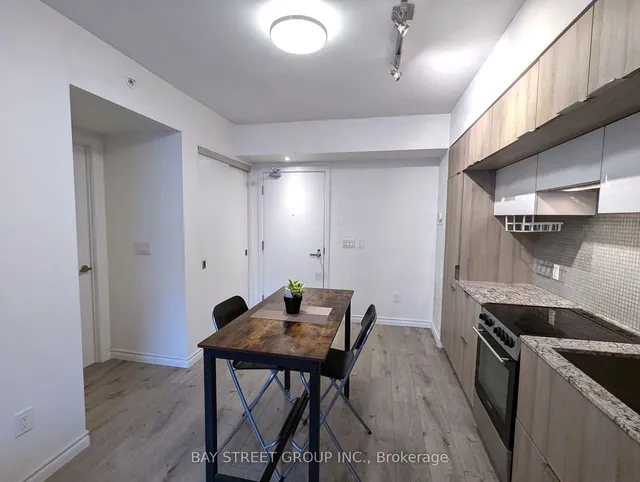 Additional image 8 of 159 Dundas St Unit 712