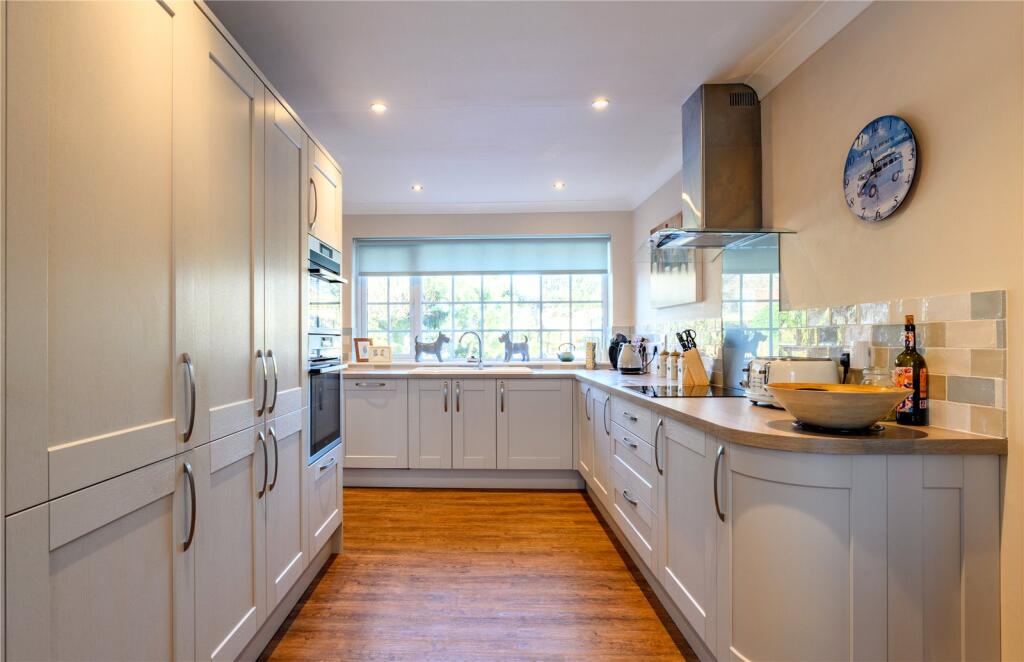 Additional image 17 of Lanhams Close