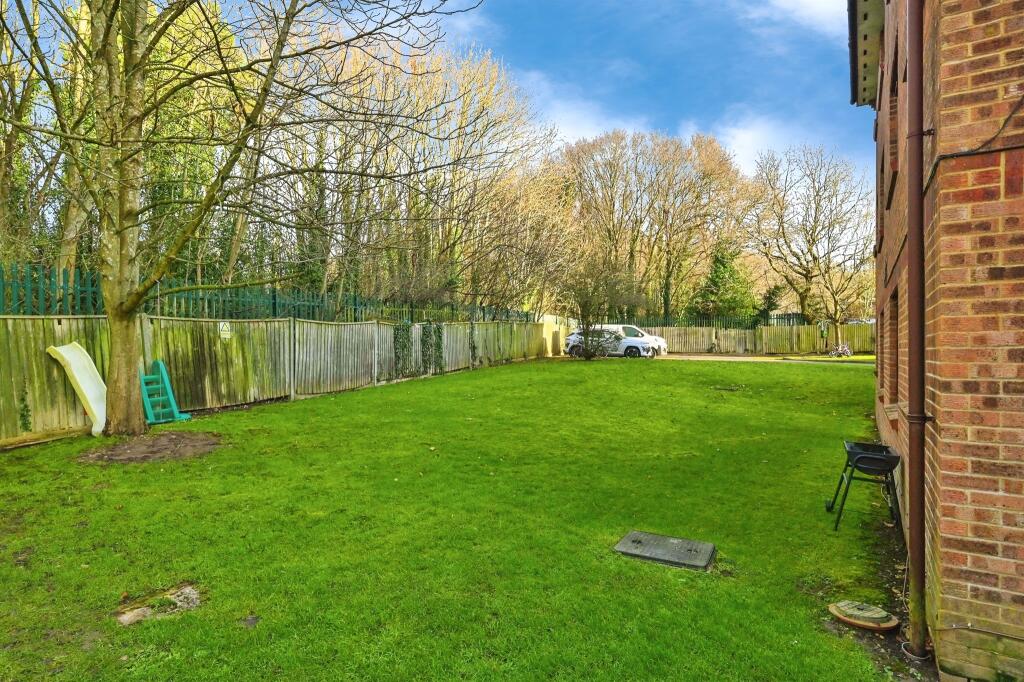 Additional image 11 of Tudor Close, Hatfield