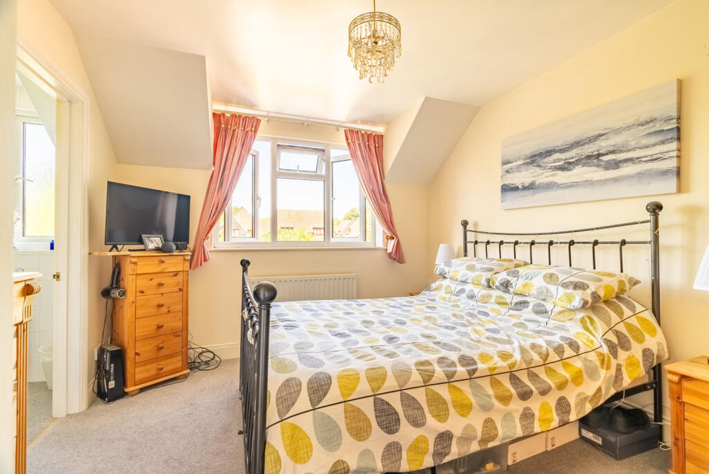 Additional image 10 of Hawfield Gardens, Park Street, St. Albans, Hertfordshire, AL2