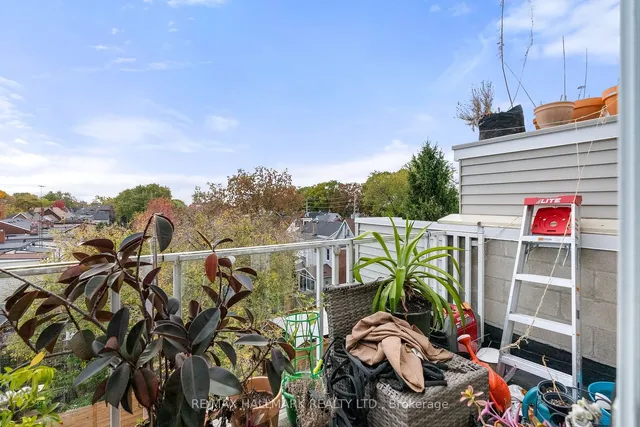 Additional image 24 of 2151 Danforth Ave