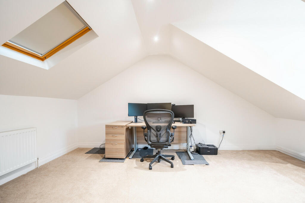 Additional image 31 of Denehurst Close, Barnt Green, Worcestershire B45 8HR