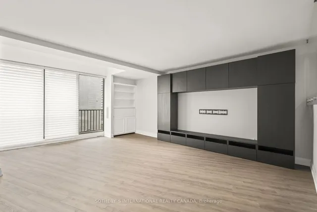 Additional image 5 of 33 Harbour Sq Unit 2208