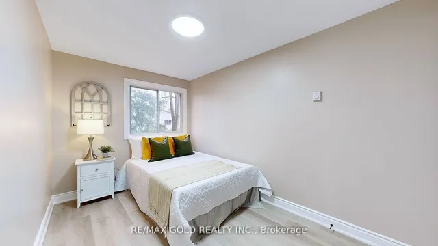 Additional image 21 of 23 Hallcrown Crt