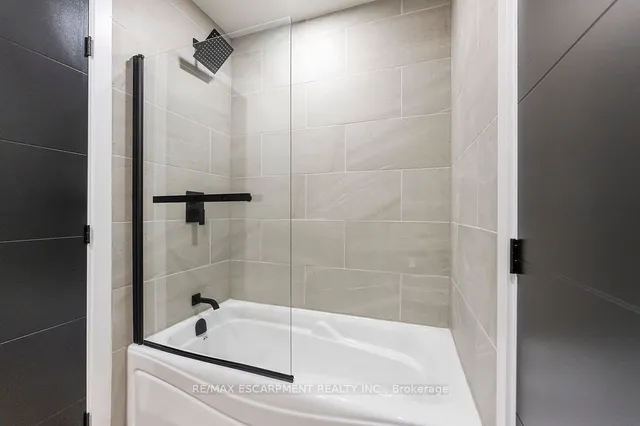 Additional image 25 of 209 Grenfell St