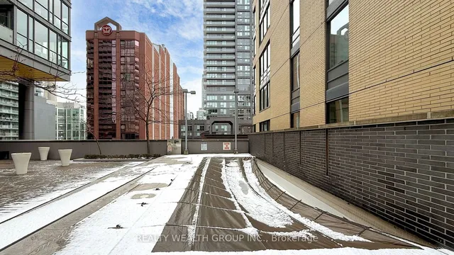 Additional image 27 of 8 Charlotte St Unit 2709