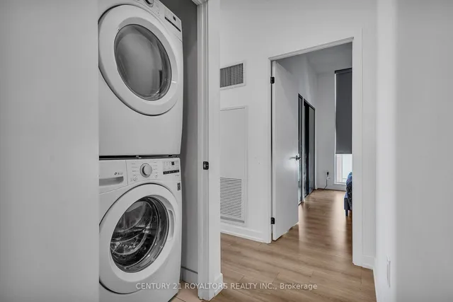 Additional image 25 of 10 Lagerfeld Dr