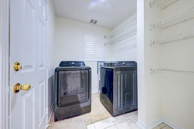 Additional image 14 of 51 Knowles Dr