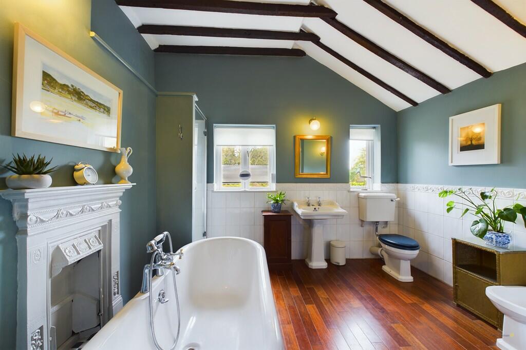 Additional image 19 of Main Road, Newton Regis