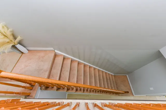 Additional image 17 of 72 Rocky Point Cres