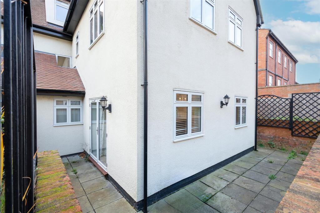 Additional image 11 of Arden Grove, Harpenden