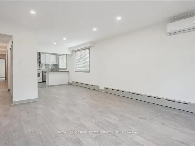 Additional image 24 of 18 Thirty Third St