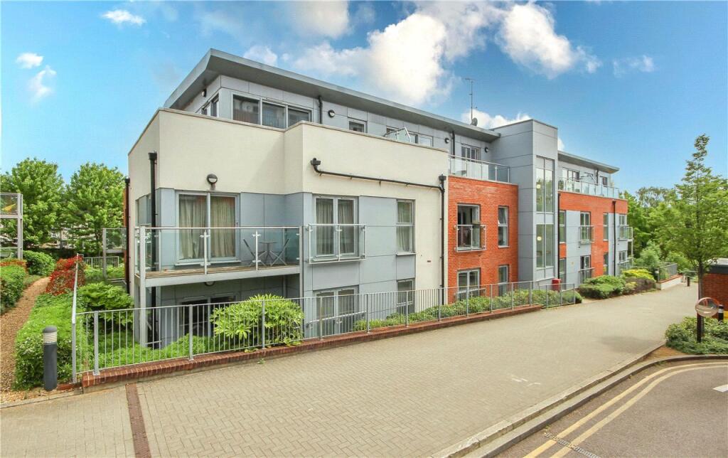 Charrington Place, St. Albans, AL1