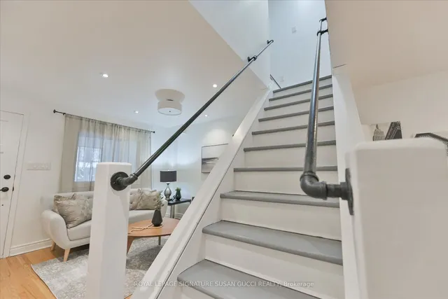 Additional image 12 of 43 Bastedo Ave