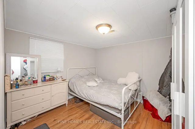 Additional image 24 of 312 East 31st St