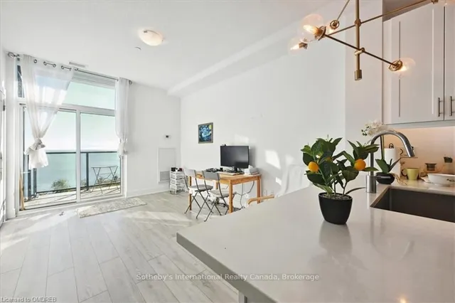 Additional image 7 of 101 SHOREVIEW Pl Unit 633