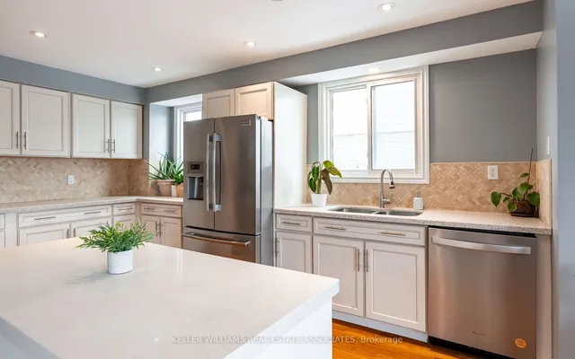 Additional image 12 of 31 Harmsworth Ave