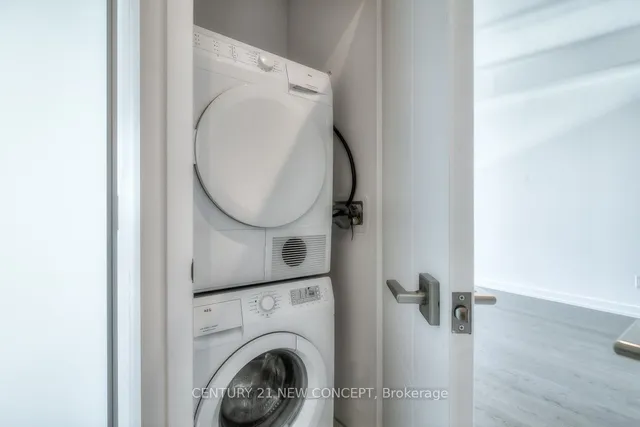 Additional image 19 of 488 University Ave Unit 3711