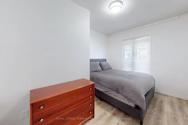 Additional image 11 of 560 Perth Ave