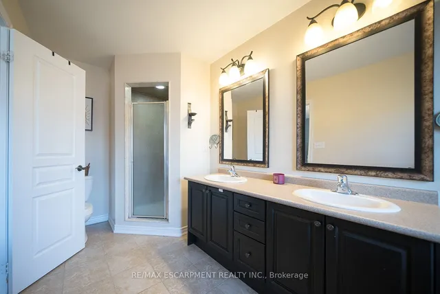 Additional image 24 of 19 Humphrey St