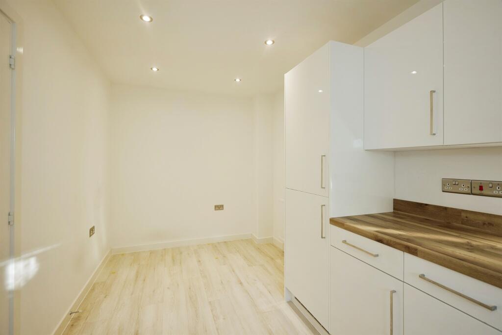 Additional image 6 of Kingfisher Drive, Houndstone, Yeovil