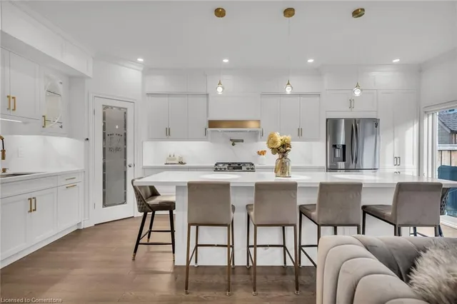 Additional image 10 of 122 Shoreview Pl